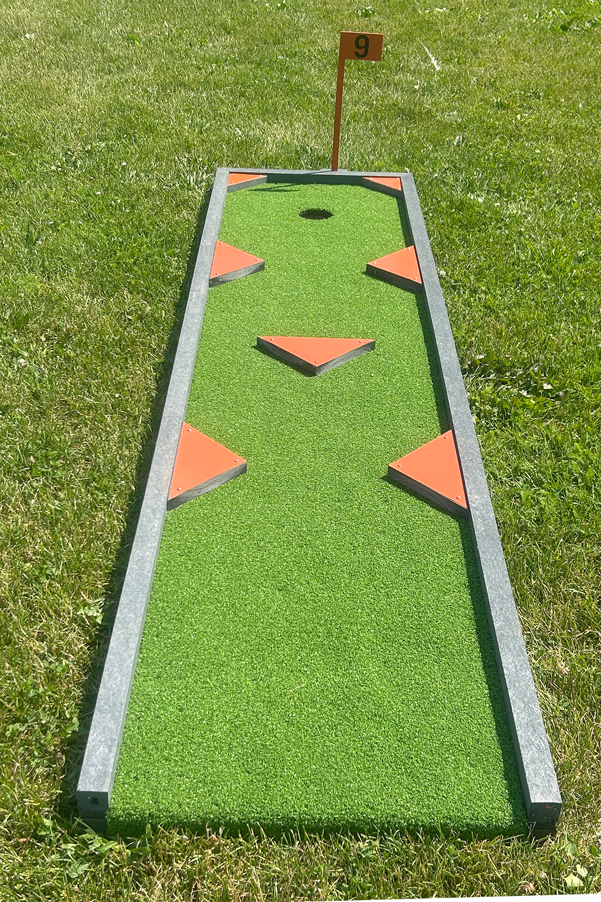 9 PORTABLE MINI GOLF COURSE RENTAL